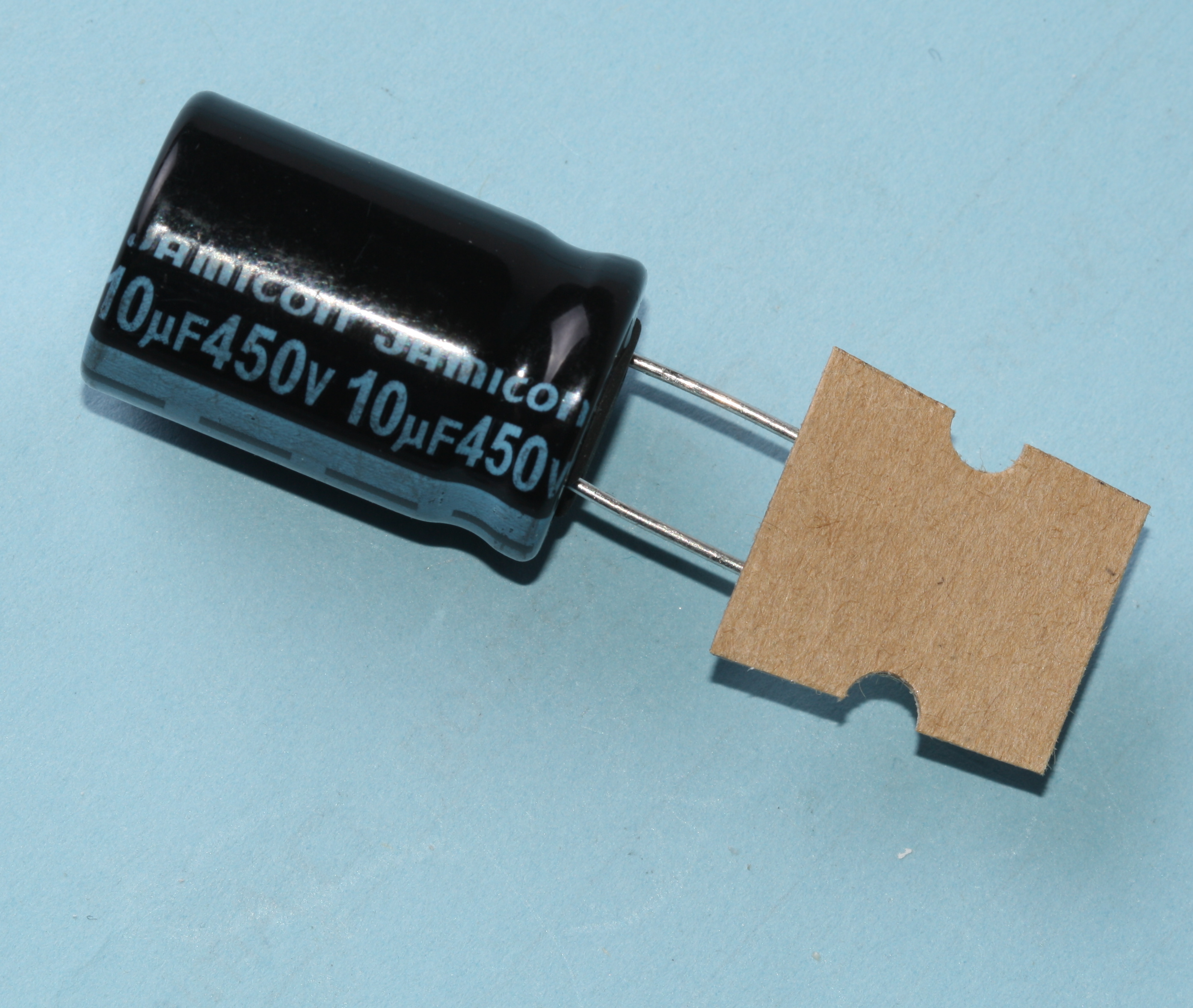 Конденсатор 10 мк. Конденсатор 10 мк. 1 мкф. Электролитический конденсатор 10v 1000 мкф. Конденсатор 1000 мкф 100в неполярный.