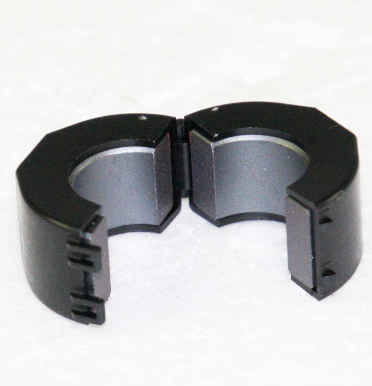 Ferrit ring Oplukkelig. For Ø=14,5mm. kabel Elektronik Lavpris Aps