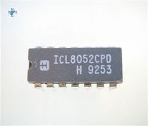 ICL8052CPD 4 1/2 Digit, A/D Converter DIP-14