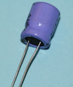 CS0001/450-P5 El-Capacitor 1µF/450V-P5-10x12,5