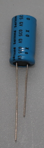 CS0220/40-P5 El-Capacitor 220µF/40V 10x19 P5