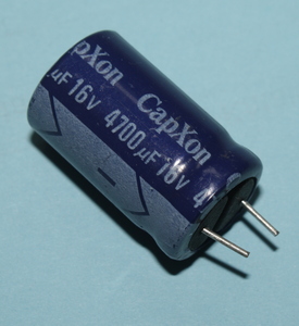 CS4700/16V-P7,5-16x26 El-Capacitor 4700uF/16V-P7,5-16X26