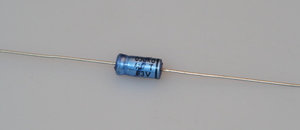 CAX00004,7/63 El-Capacitor 4,7µF/63V-4,5X10mm