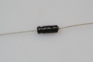 CAX00010/63-5x13 El-Capacitor 10µF/63V-5x13mm