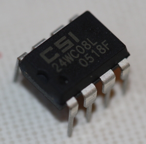 24WC08L 8K/-Bit Serial E2PROM DIP-8