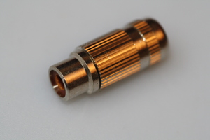 T-702 Phono HUN for kabel Ø=6mm. Chrom Metal