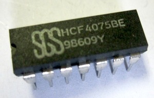 CD4075 Triple 3-Input OR Gate DIP-14