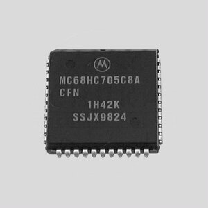 MC68HC705C8ACFN 8K-OTP 304B-RAM 31I/O PLCC44