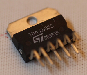 TDA2005S 2X10W stereo amplifier SIP-11