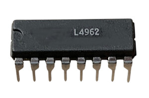 L4962/A 5,1-40V 1.5 A Power Switching Regulator DIP-16