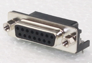 BL15WSI D-Sub-Socket 15-Pole Solder Pin FP8,08, BAKKE med 70 stk