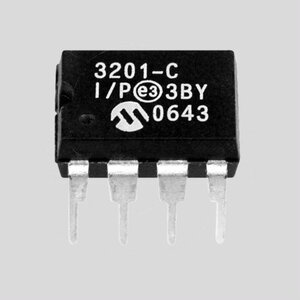 MCP3301-CI/P 13bit Ser. ADC 1Ch Diff Inp DIP8