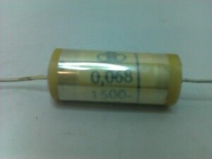 1500V-22NF Booster Capacitor 20% Ø=10x20mm.
