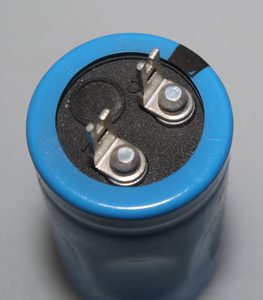 CS2200/40-P10-26x45 El-Capacitor 2200uF/40V 26X45 P10