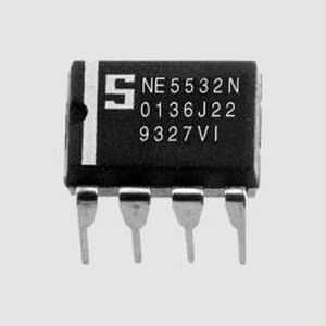 RC4136N 4xOp-Amp +-18V LN 1,7V/us DIP14