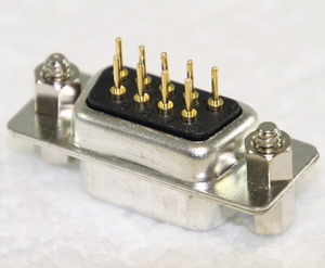 DDE09PNTMCEDB D-Sub Plug 9-Pole Solder Pin