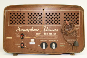 SUPERPHONE-UNIVERS 597 AM/FM Rørradio med FM (!) og AM