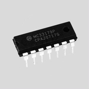 RC4136N 4xOp-Amp +-18V LN 1,7V/us DIP14