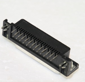 BL25WSI D-Sub-Socket 25-Pole Solder Pin FP8,08