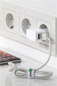 W44979 Dobbelt USB-A Apple Lightning oplader 2.4 A, hvid