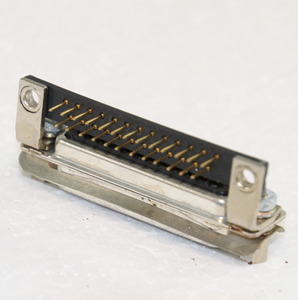 DB25MMM D-Sub-Plug 25-Pole Solder Pin FP10,3