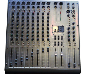 MD82A DETON Powermixer, 8-kanaler, 2 x 350W