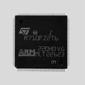 STR736FV0T6 16/32Bit 64K-Flash 36MHz TQFP100