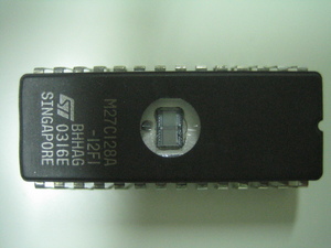 MBM27C64-30 UV EPROM 5V 8Kx8 300ns CDIP28