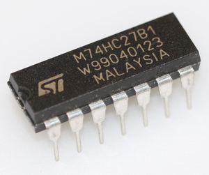 74HC27 Triple 3-input NOR gate DIP-14