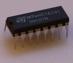74HC161 Synchronous 4-bit binary counter with asynchronous clear DIP-16