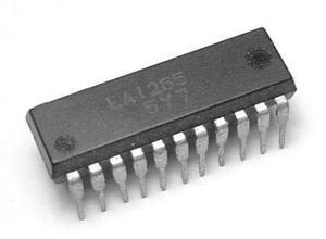 74HC299 8-bit bidirectional universal shift/storage register with three-state outputs DIP-20