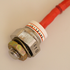 CS38-10GW2 Thyristor 38A 1000V bolt: Ø=12mm.