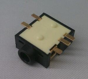 UJ-2502-A 2,5mm. stereo hun SMD m. afbryder