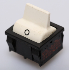 ROCKER-1 Vippeafbryder 2xON/OFF 6A med hvid knebel PCB