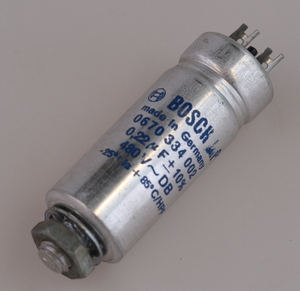 0670-334-002 Bosch MP 0,22uF/480V m.bolt Ø=20x52mm.