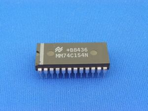 74C154 4-line to 16-line Decoder/Multiplexer DIP-24