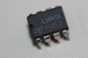 L3845B PWM controller DIP-8