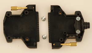 DGRS-25 D-Sub-Hood 25-Pole 90 graders kabelindgang, kan ses nederst til højre/venstre