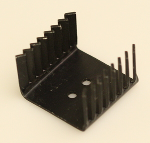 T000182 U-Heatsink Black TO220 41x38x25mm