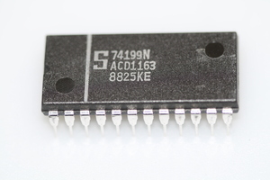 74199N 8-bit bidirectional universal shift register with J-Not-K serial inputs DIP-24