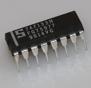 74F133 13-input NAND gate  DIP-16