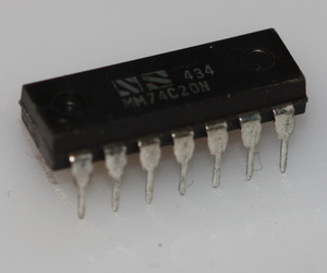74C20 Dual 4-input NAND gate DIP-14