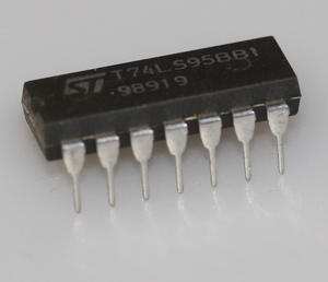 74LS95 4-bit shift register, parallel In-out, serial input DIP-14