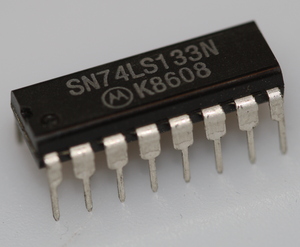 74LS133 13-input NAND gate  DIP-16