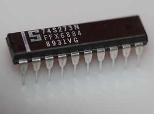 74S273 8-bit register with reset DIP-20