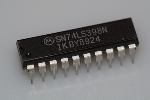 74LS398 Quad 2-input multiplexers with storage DIP-20