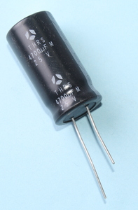 CS4700/25-P7,5 El-Capacitor 4700uF/25V-P7,5 18X36