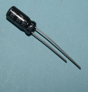 CS0033/25-P2-5X11 El-Capacitor 33µF/25V-P2-5X11