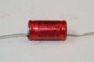 CAX00022/100-12X23  El-Capacitor 22µF/100V-12x23mm