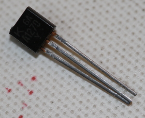 2SA1270 SI-P 35V 0,5A 0,5W 200MHz TO-92